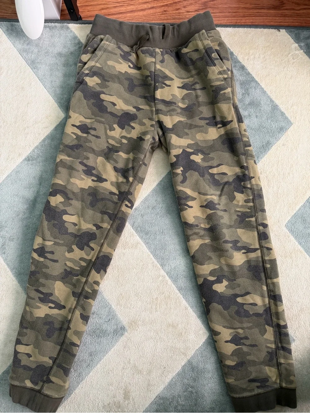Gap Boys Athletic Sweatpants Joggers Sherpa Brushed Size XXL Camo